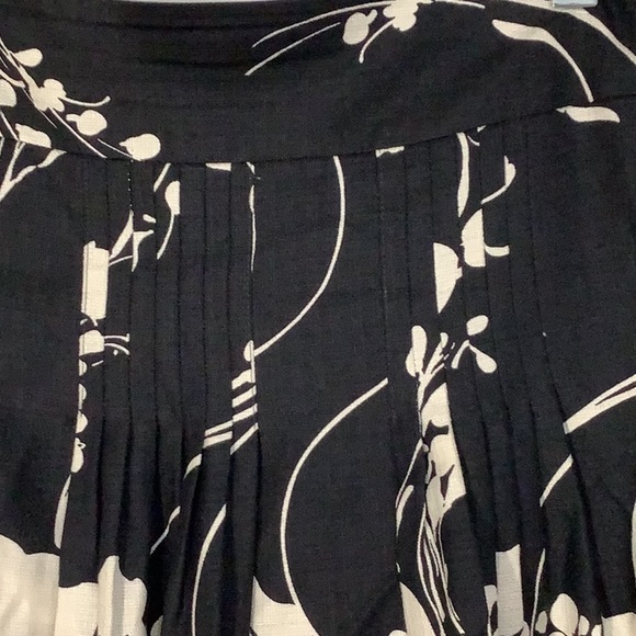 Ann Taylor Petites Black And White Skirt - Picture 4 of 7